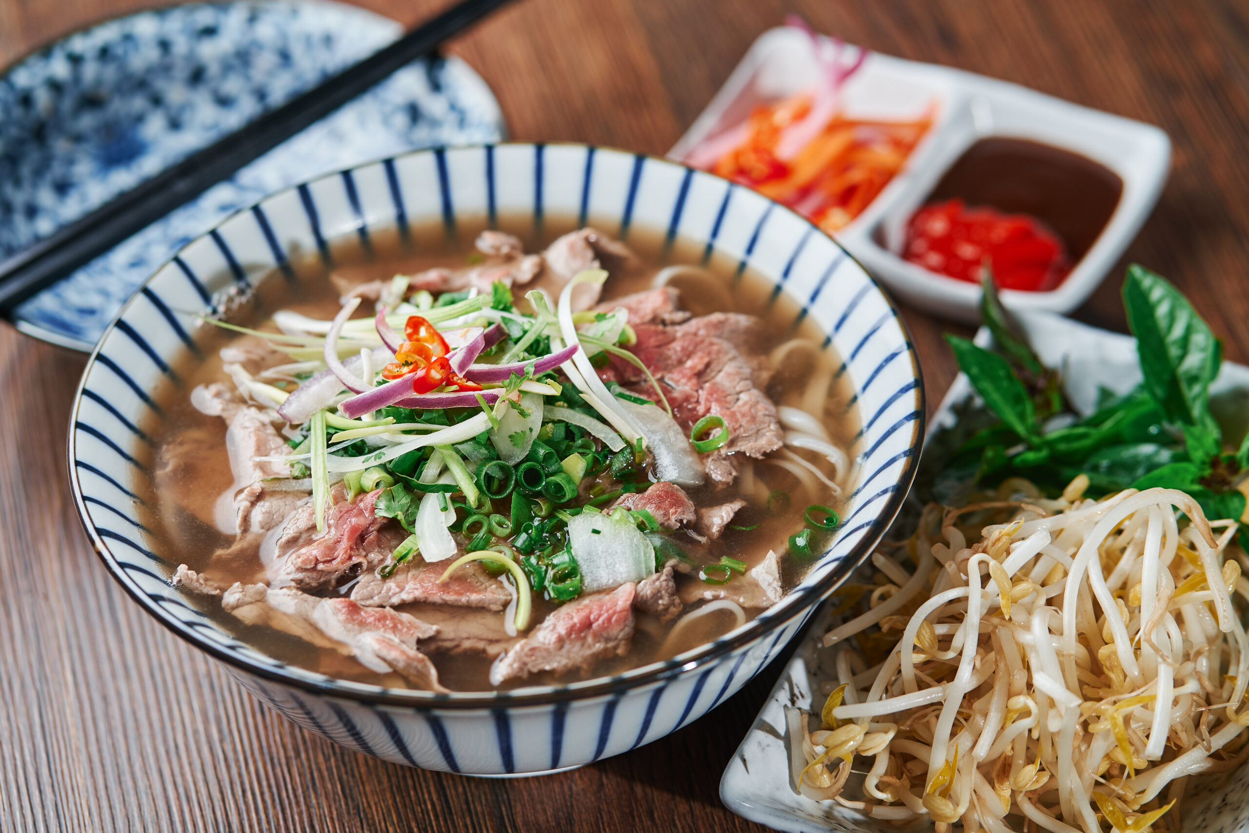 Vietnamese,Ph?,Beef,Noodle,Soup,Bowl,With,Vegetable